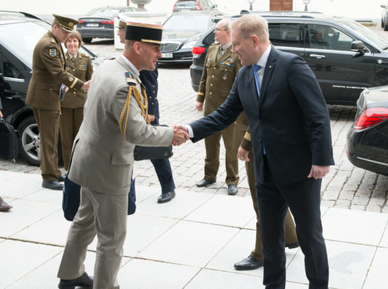 Riigikaitsekomisjoni esimees Marko Mihkelson kohtus NATO arenduse kõrgema ülemjuhataja kindral Denis Mercieriga